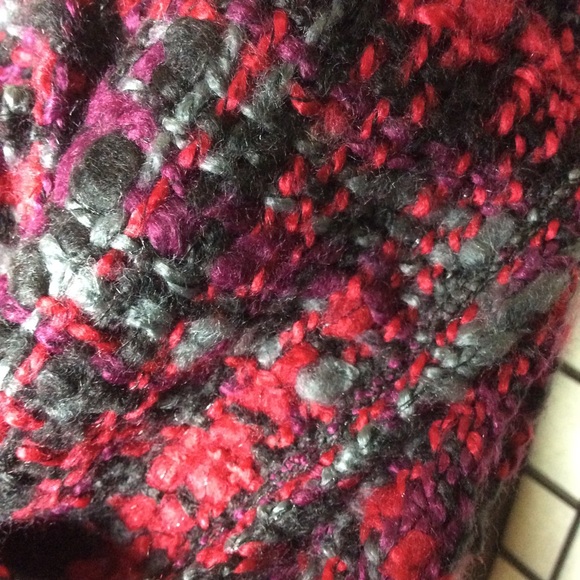 ❤️Apt. 9 Multi Color Infinity Scarf! - Picture 3 of 4